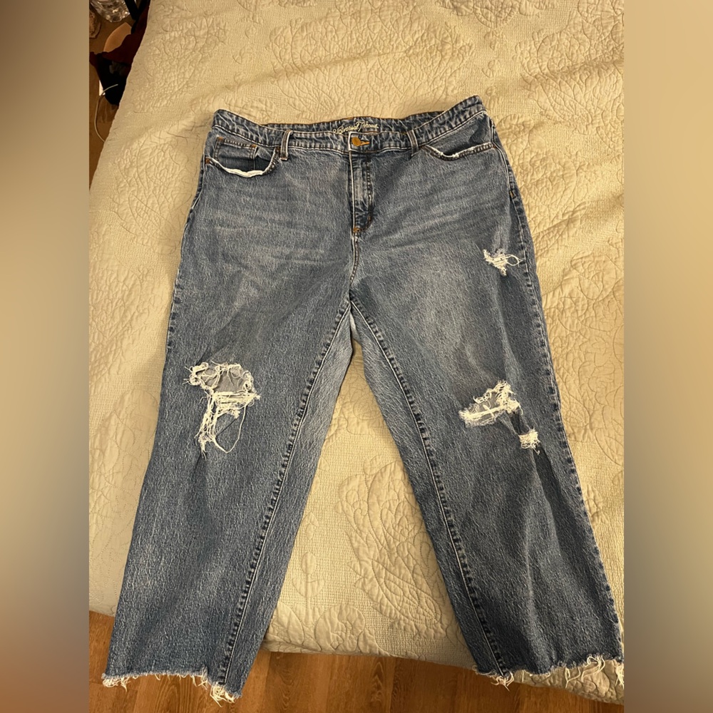 Universal Thread Light Blue Distressed Boyfriend Jeans